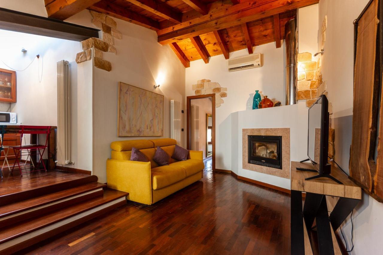La Terrazza Apartment - Smart Holiday Mantova Exterior foto